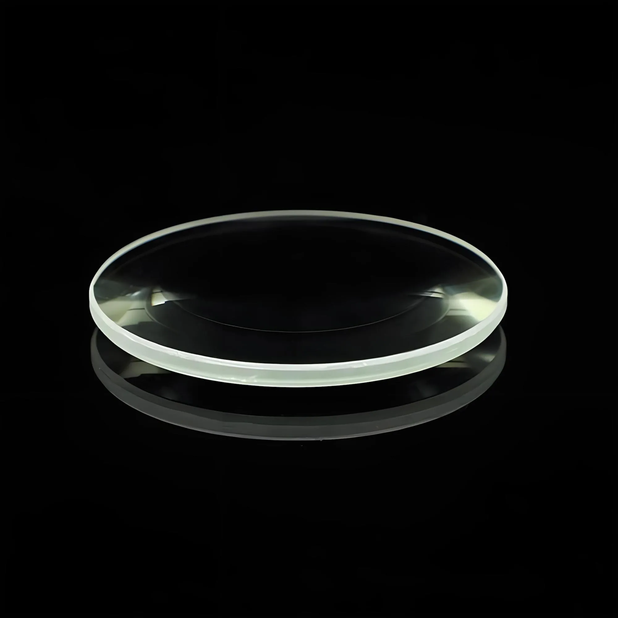 magnifying lens